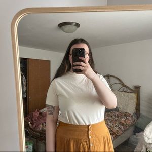 NWOT Tuesday of California / Tuesday Bassen Cream Rydell Tee